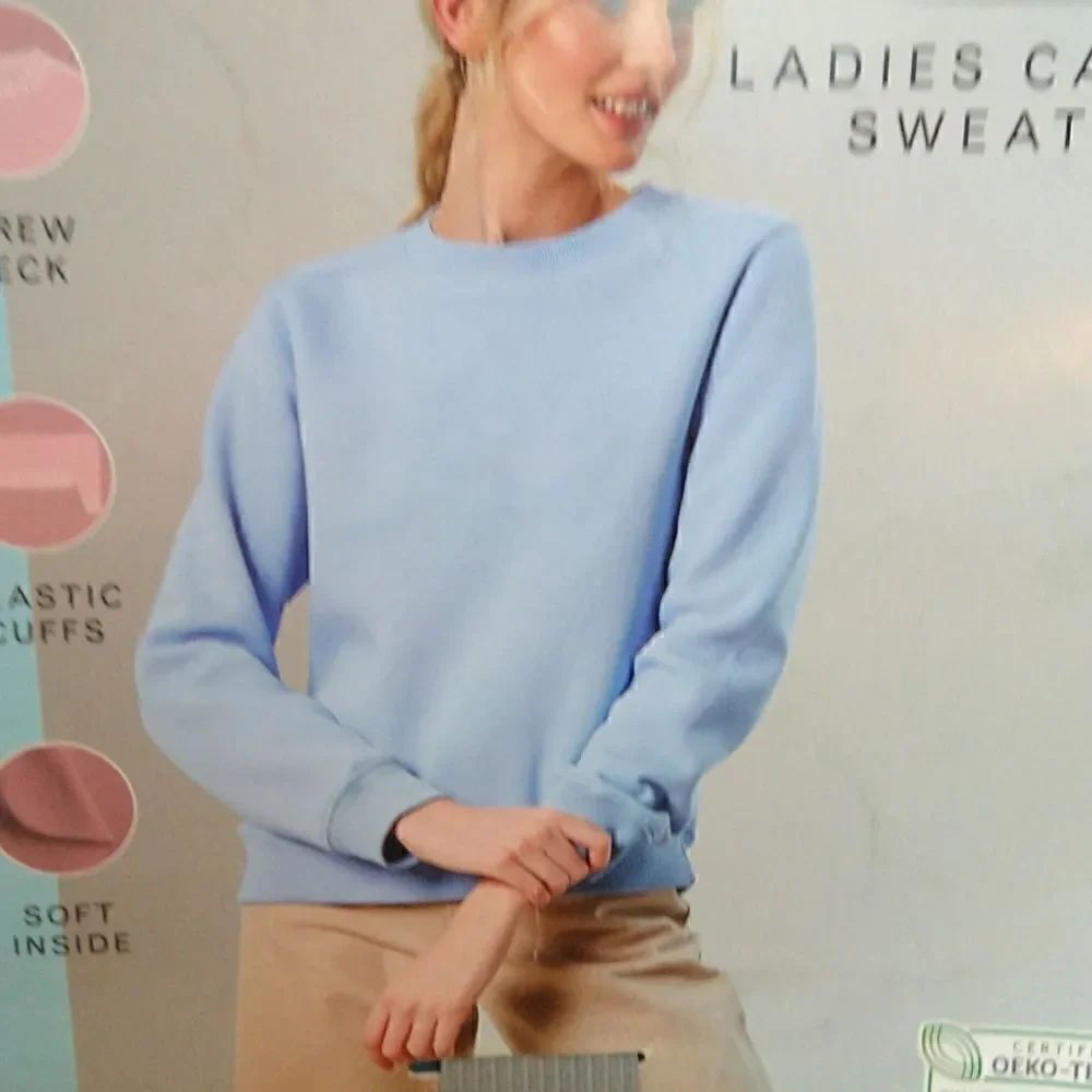 Serra Casual Sweater...N.I. P. 